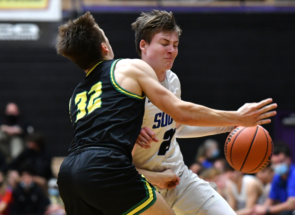 West Linn South Medford boys basketball Taylor Balkom 19